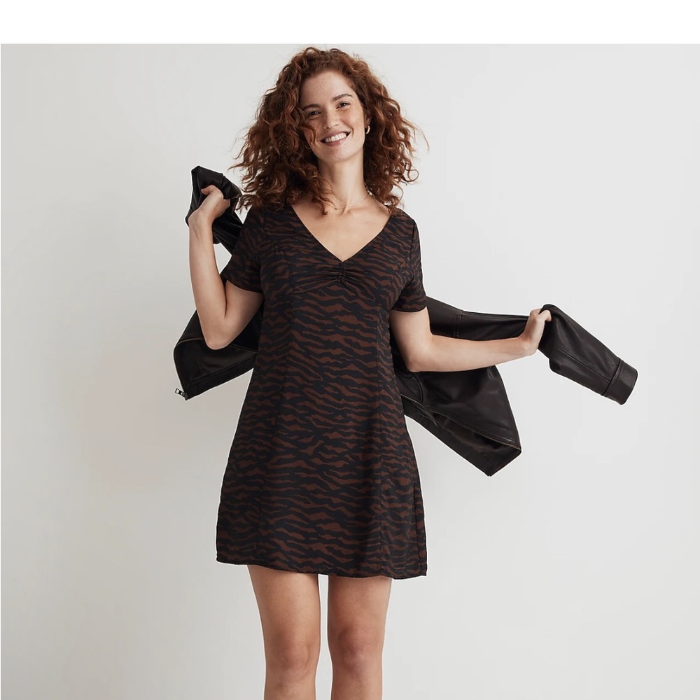 NWT Madewell V Neck Mini Dress Abstract Animal